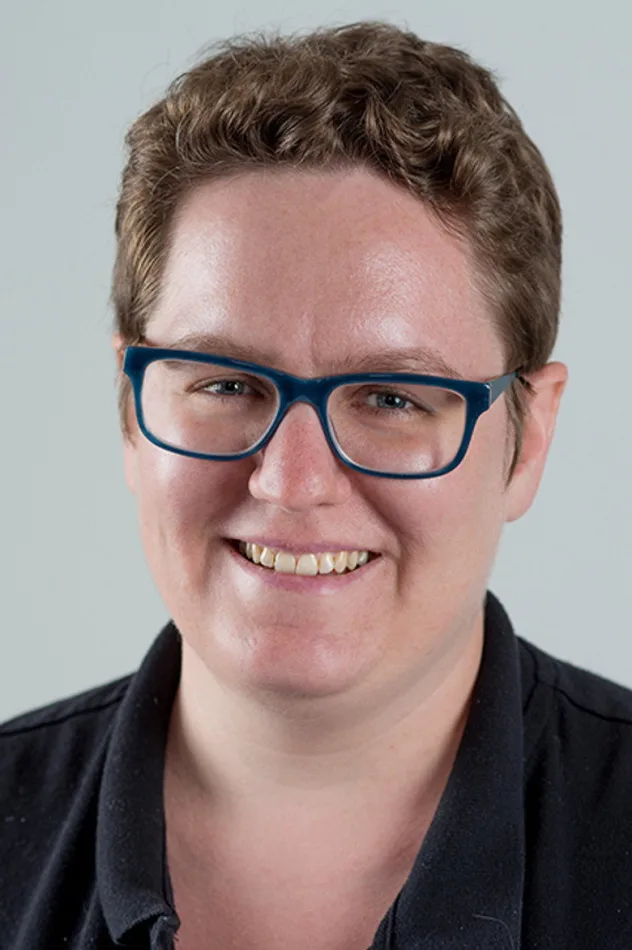 Adrienne Shaw fotoğrafı
