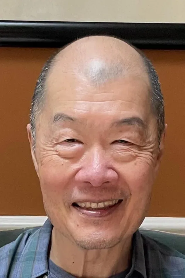 Raymond Moy için kapak görseli