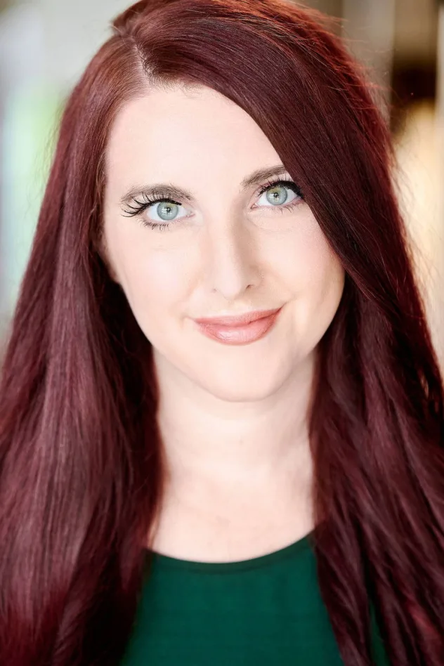 Jeanine Hill fotoğrafı
