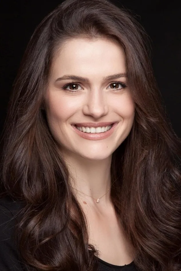 Burcu Cavrar fotoğrafı