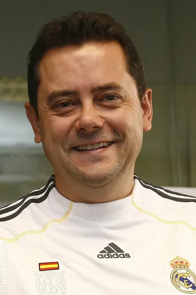 Imagen de portada para Tomás Roncero
