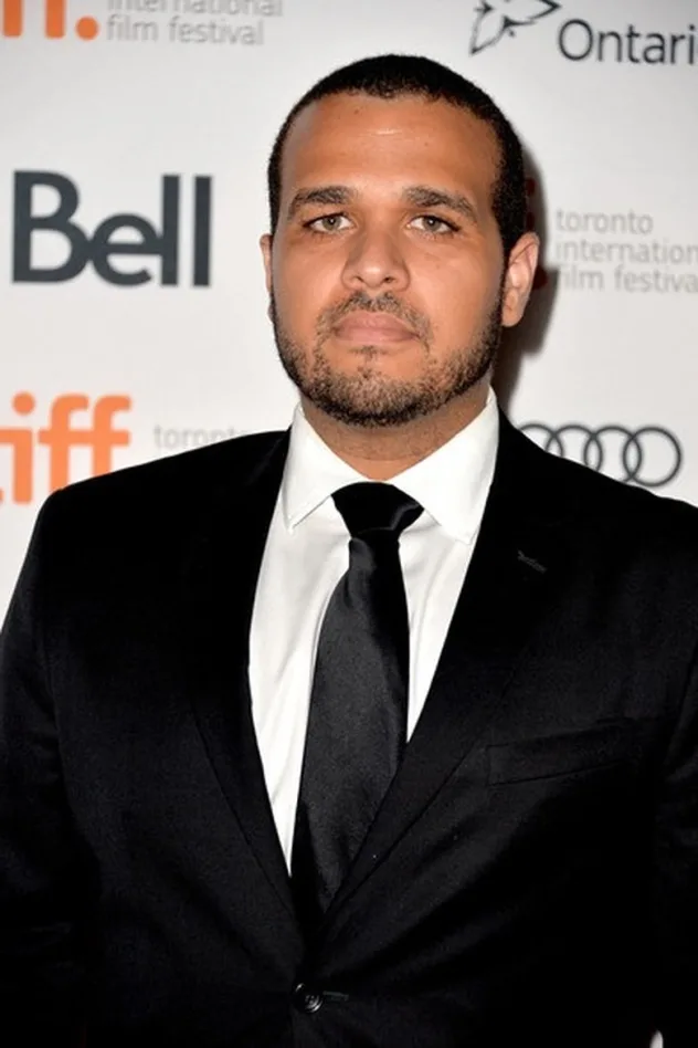 Aaron Burns fotoğrafı