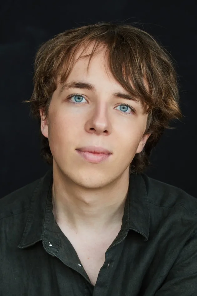 Ed Oxenbould fotoğrafı