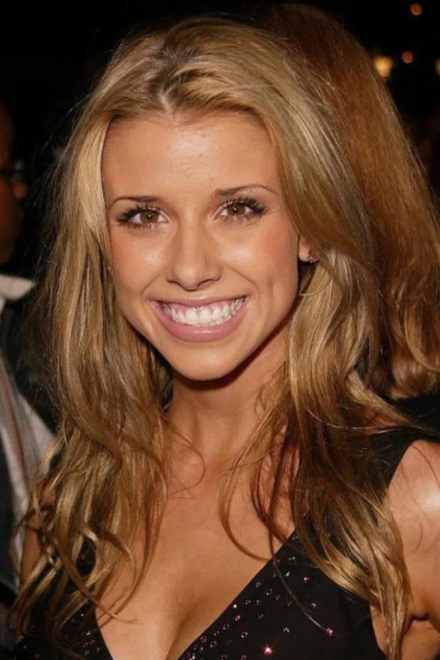 Melissa Schuman fotoğrafı