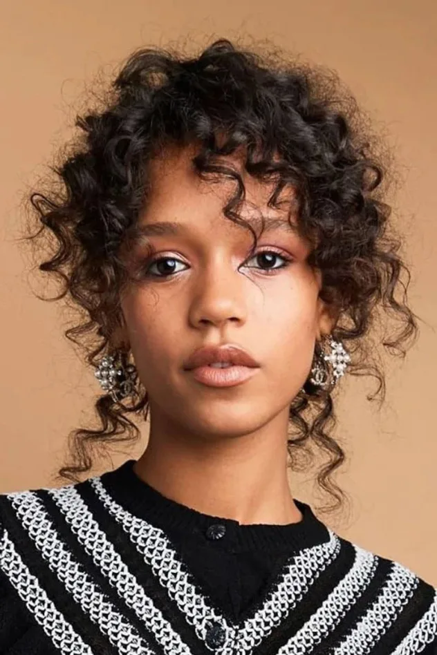 Taylor Russell fotoğrafı