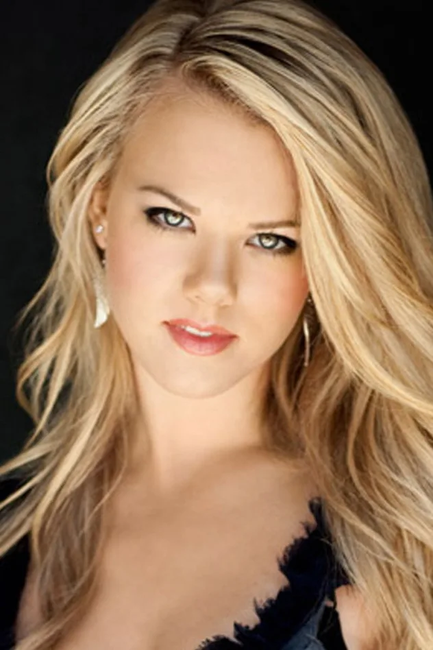 Caroline Ford fotoğrafı