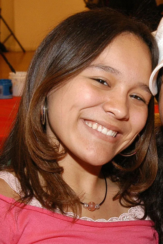 Sasha Toro fotoğrafı