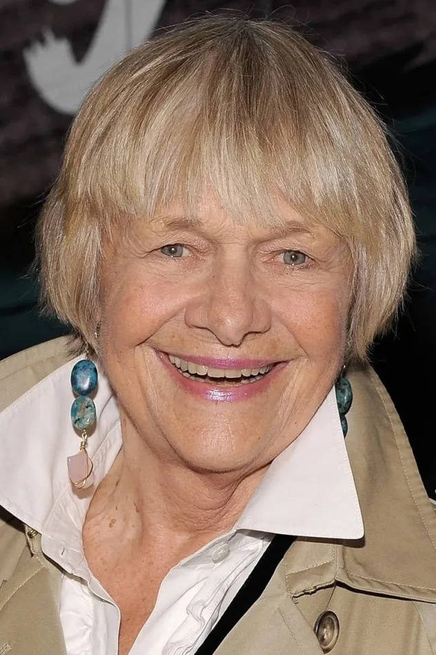 Estelle Parsons fotoğrafı