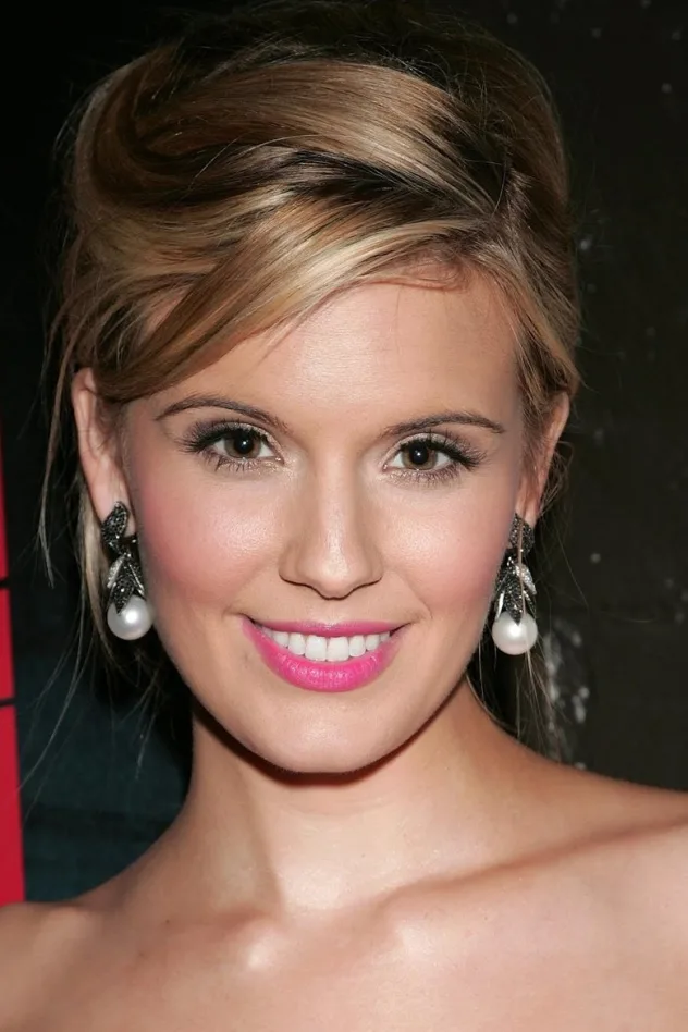 Maggie Grace fotoğrafı