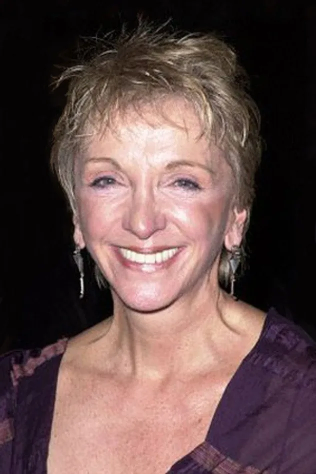 Elizabeth Franz fotoğrafı