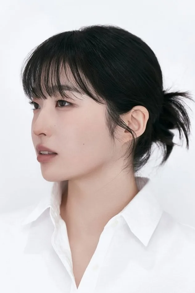 강채윤 fotoğrafı