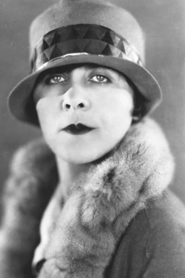 Sonya Levien fotoğrafı