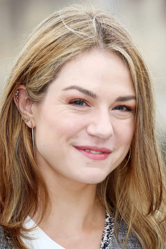 Émilie Dequenne fotoğrafı