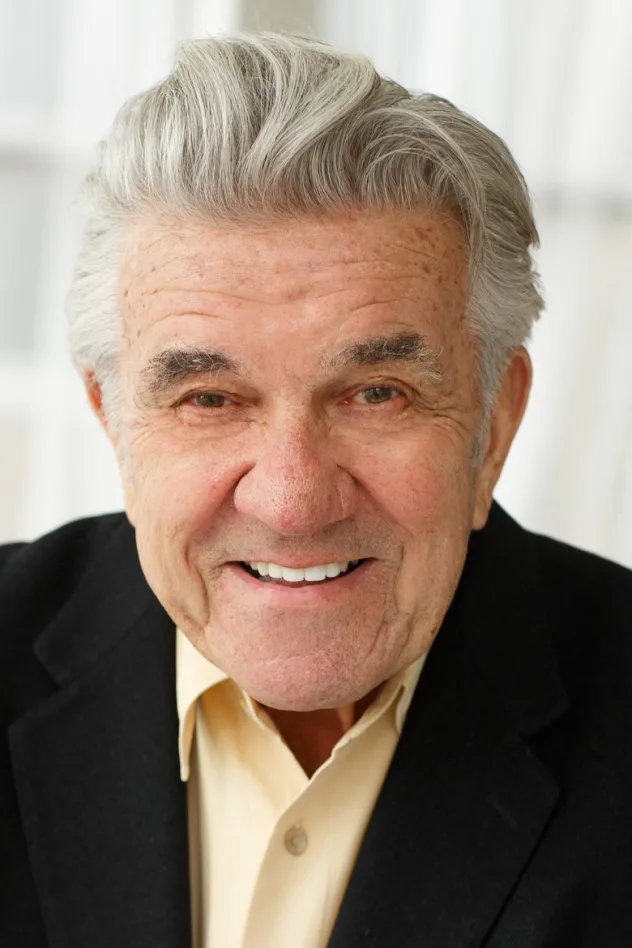 Jack A. O'Connell fotoğrafı