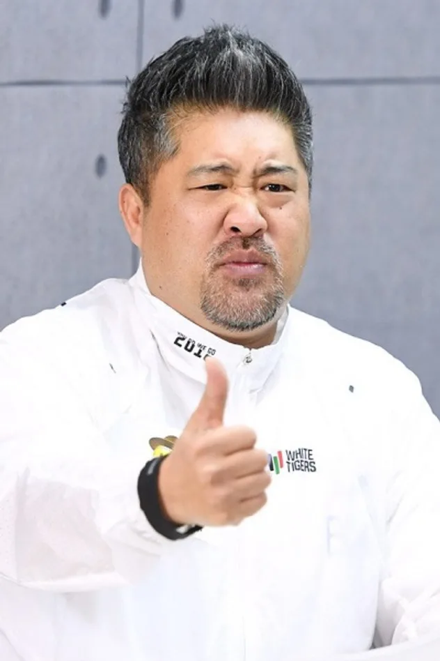 Wi Yang-ho fotoğrafı