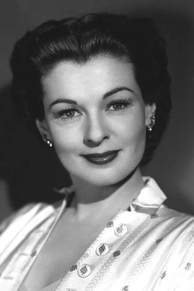 Ruth Hussey fotoğrafı