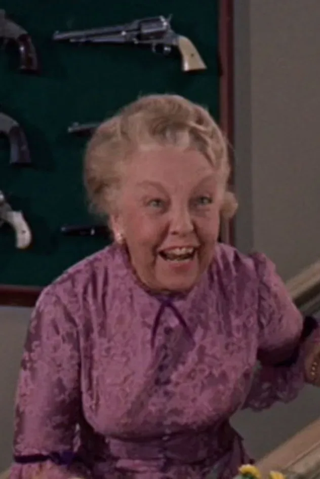صورة الغلاف لـ Mary Young