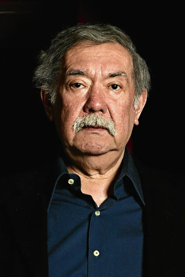 Imagen de portada para Raúl Ruiz