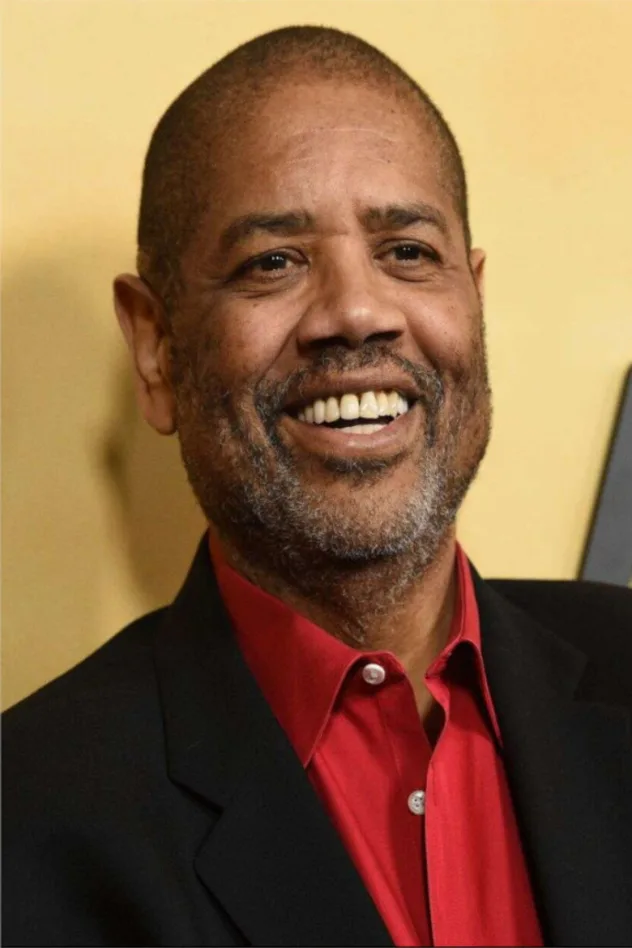 Gregory Allen Howard fotoğrafı