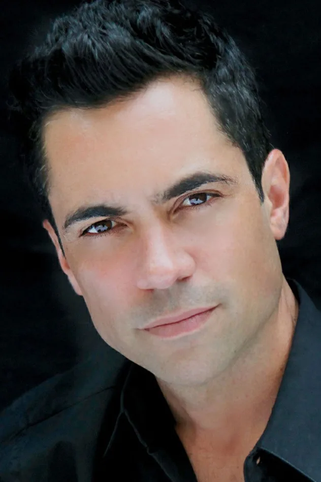 Danny Pino fotoğrafı