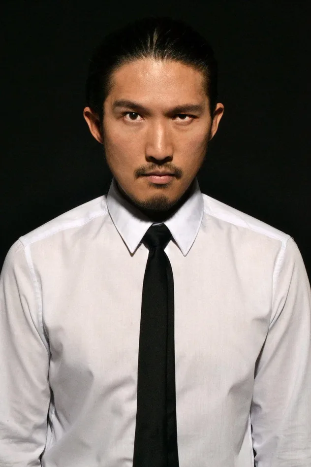 James Kazama fotoğrafı