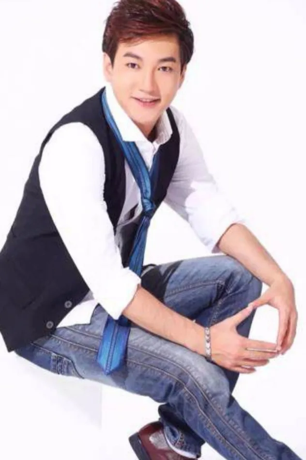Yuan Qifeng fotoğrafı