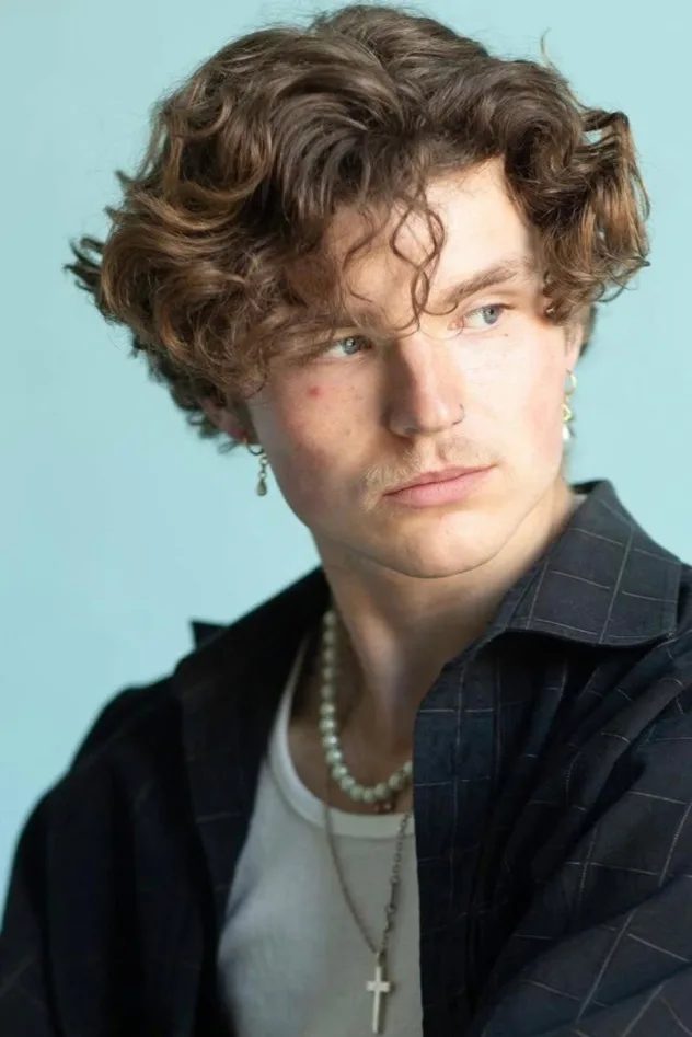 Alex Laurence - Phillips fotoğrafı