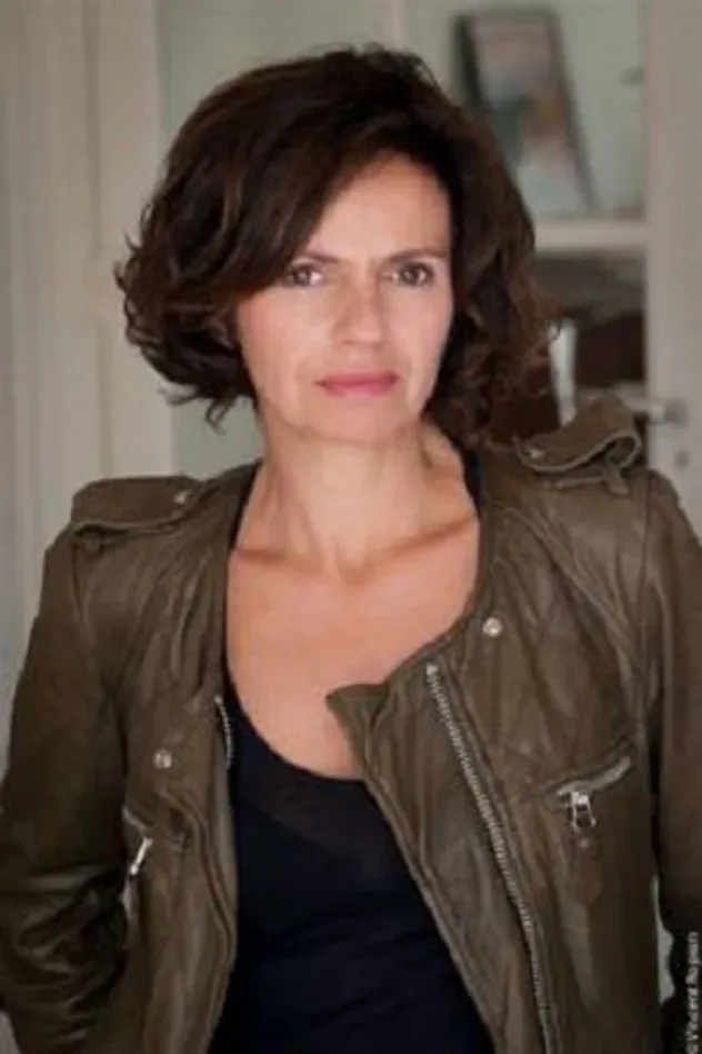 Обложка для Delphine Braillon