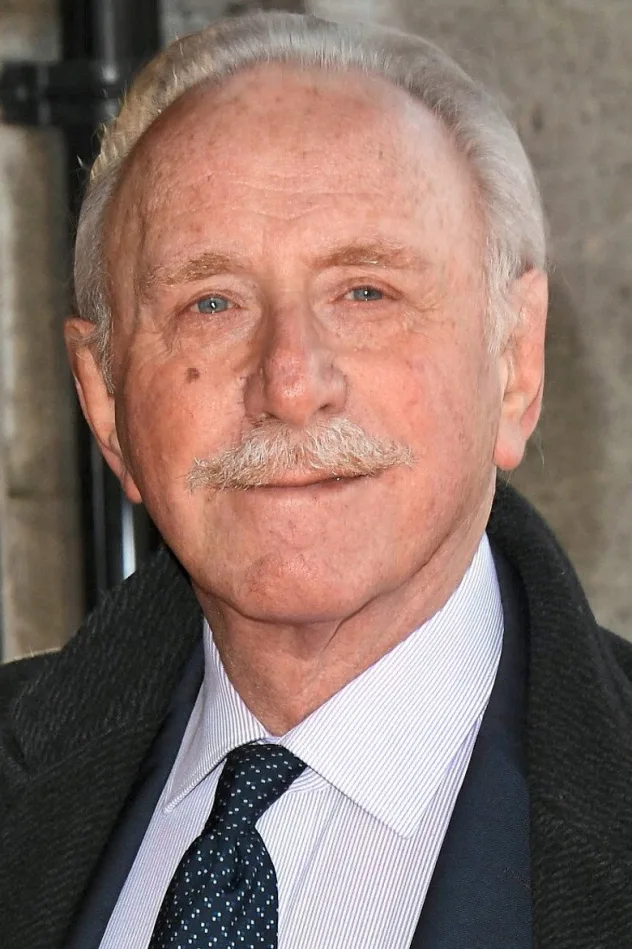 John Lyons fotoğrafı