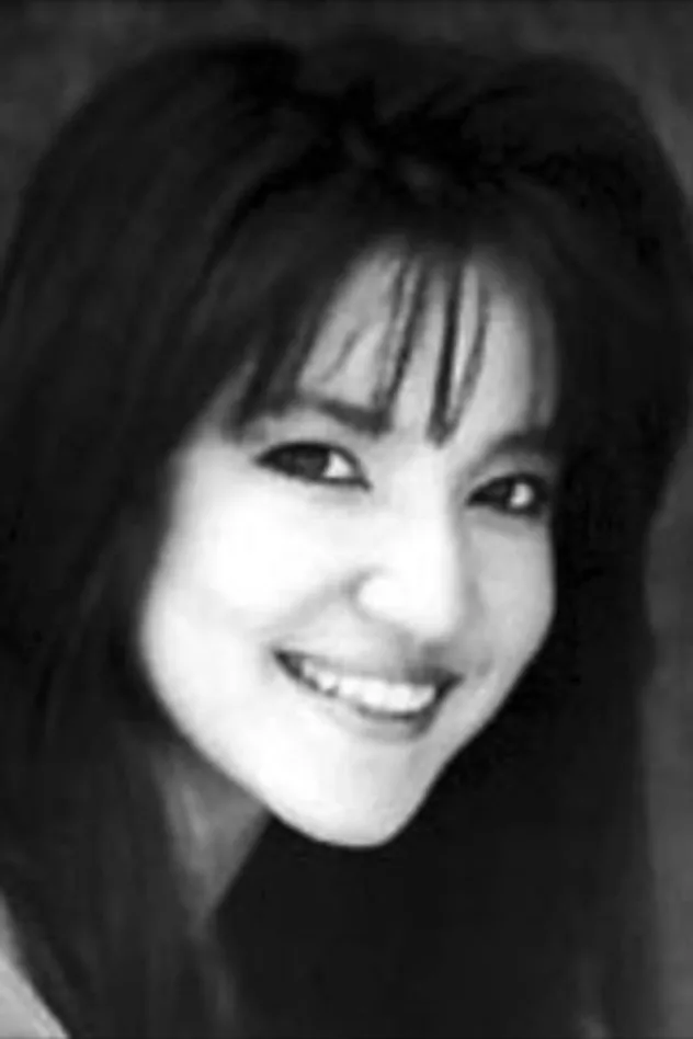 Janice Kawaye fotoğrafı