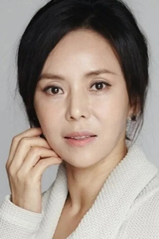 Yoon Young Joo fotoğrafı