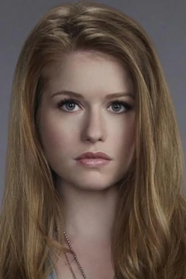 Genevieve Angelson fotoğrafı