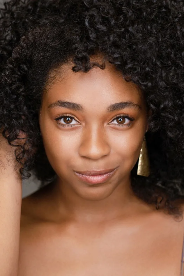 Simone Joy Jones fotoğrafı