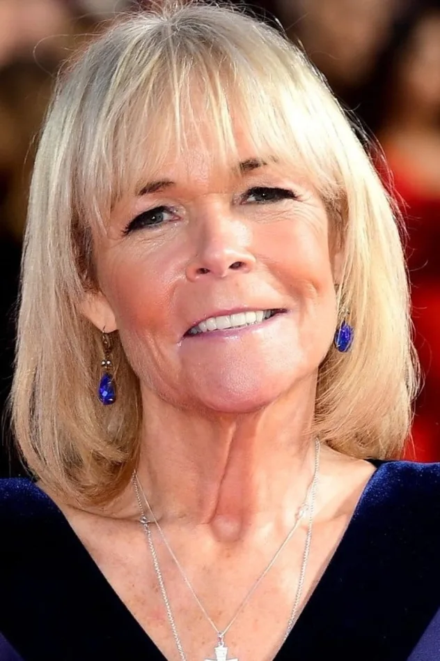 Linda Robson fotoğrafı