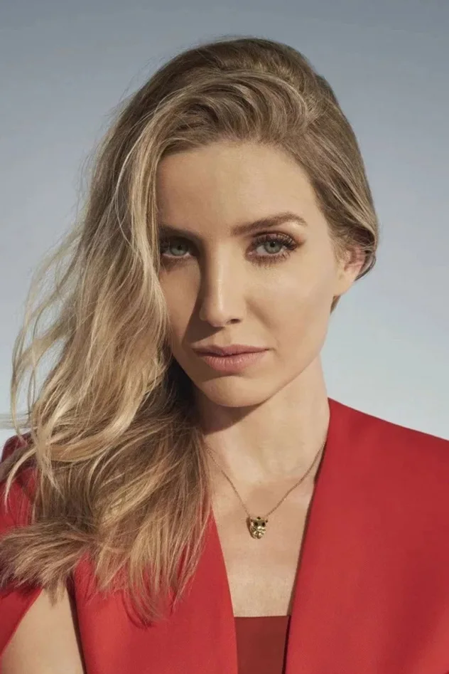 Annabelle Wallis fotoğrafı