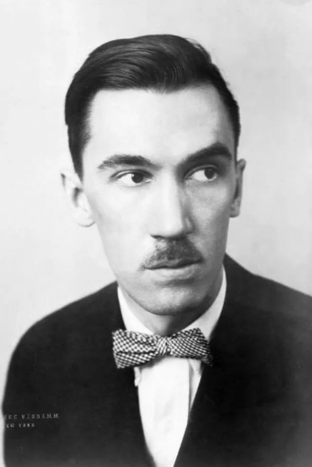 Robert E. Sherwood fotoğrafı