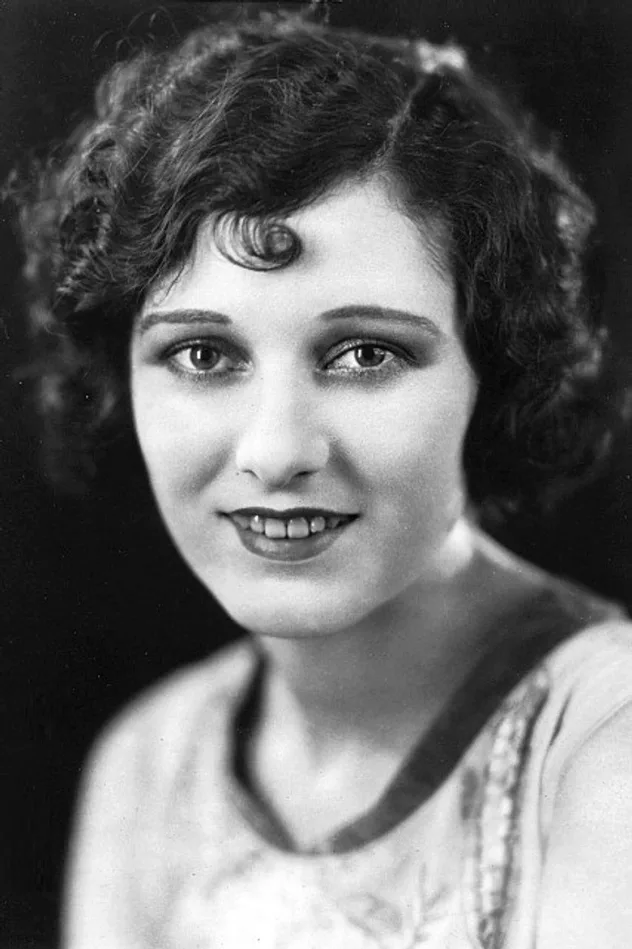 Georgia Hale fotoğrafı