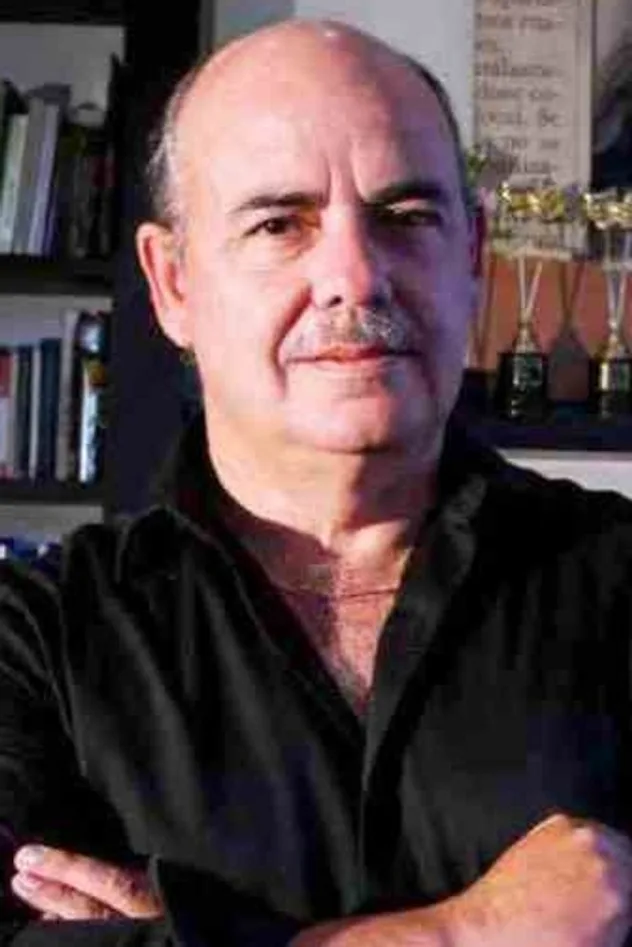 Fernando Gaitán fotoğrafı