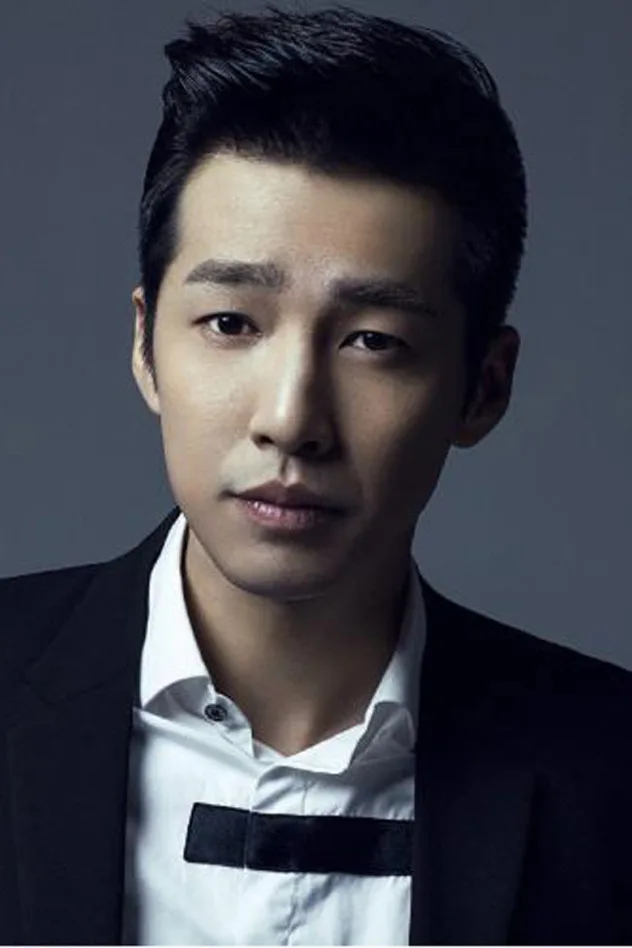 Zhou Tingwei fotoğrafı