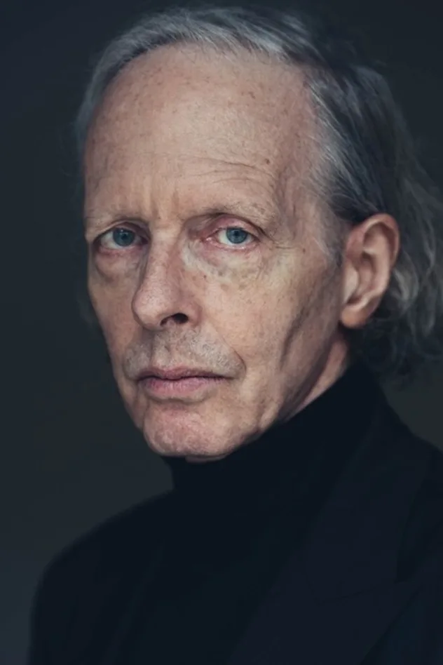 Geoffrey Carey fotoğrafı