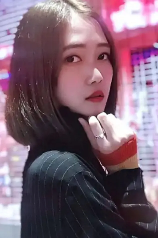 邓舒月 fotoğrafı