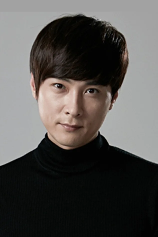 Min Kyung-hoon fotoğrafı