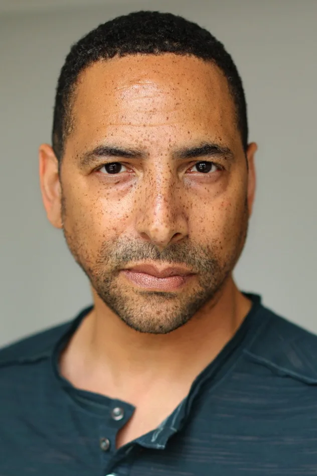 David M. Raine fotoğrafı