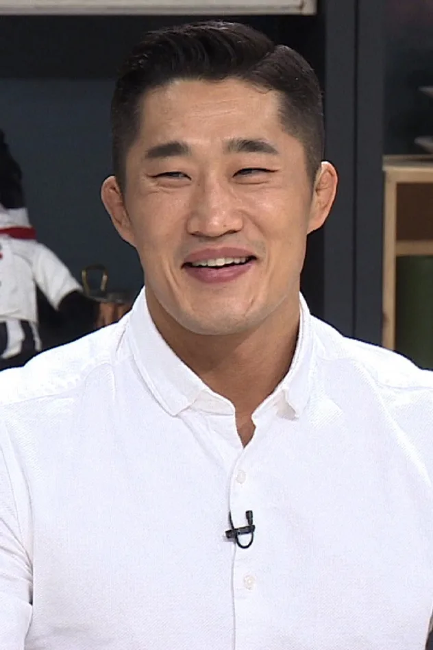 Kim Dong-hyun fotoğrafı