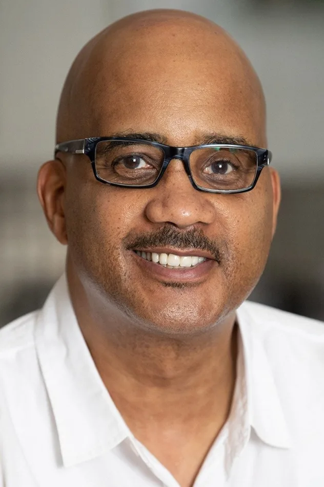 John Henton fotoğrafı