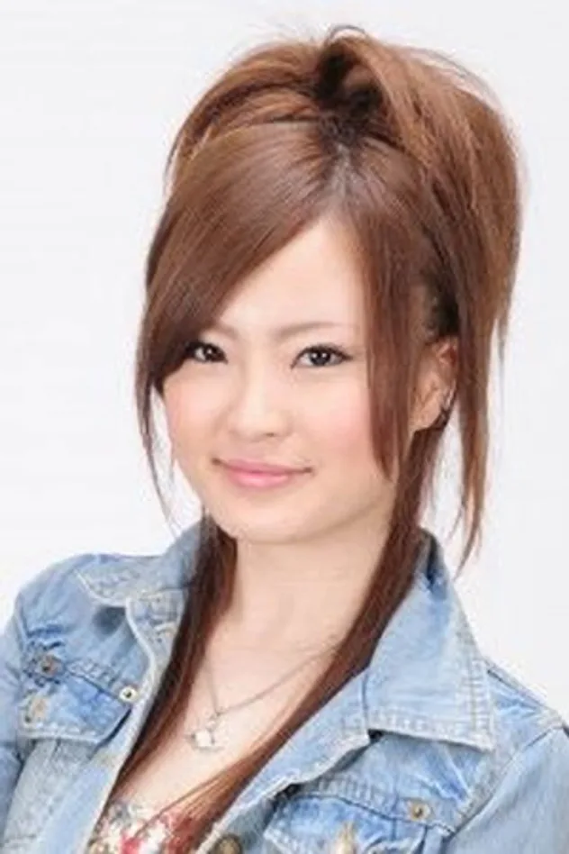 Kozue Hayasaka fotoğrafı