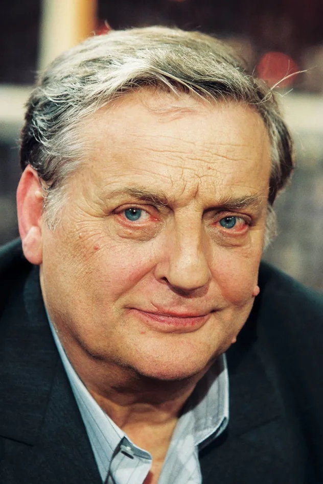 Bruno Cremer fotoğrafı