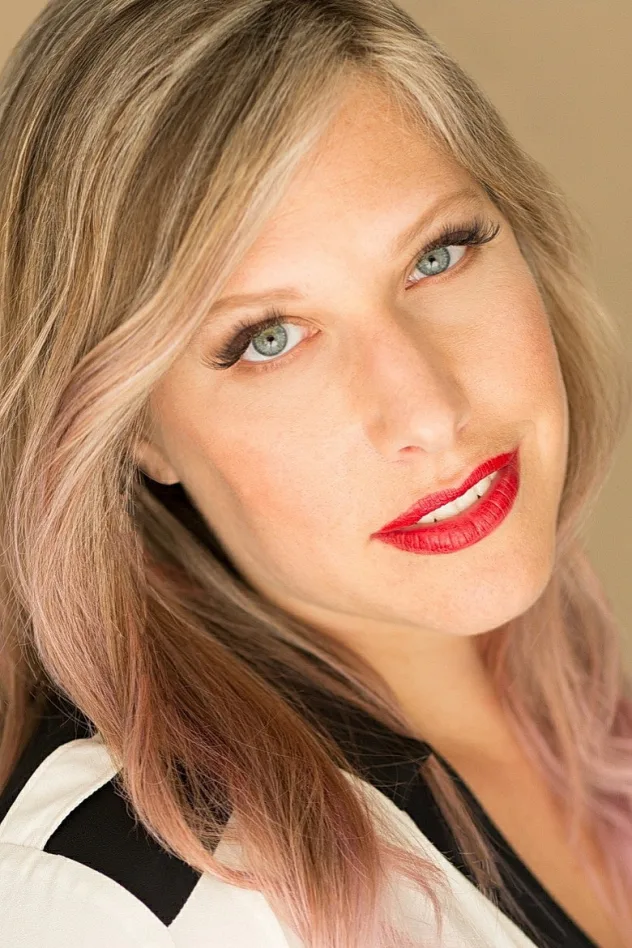 Julie Marcus fotoğrafı