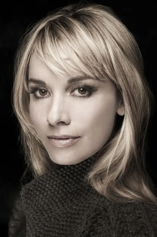 Tamzin Outhwaite fotoğrafı