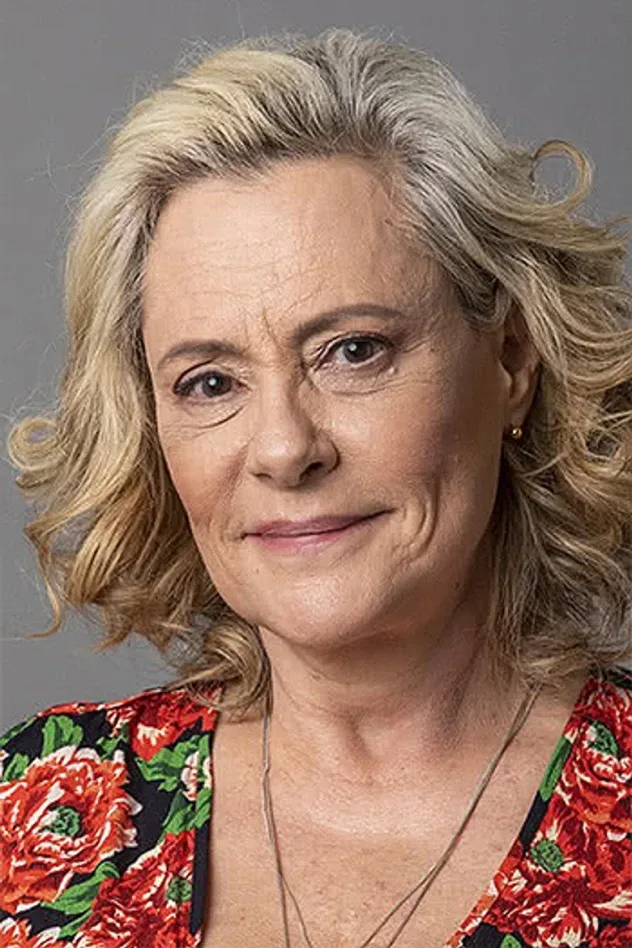 Imagen de portada para Elizabeth Savalla